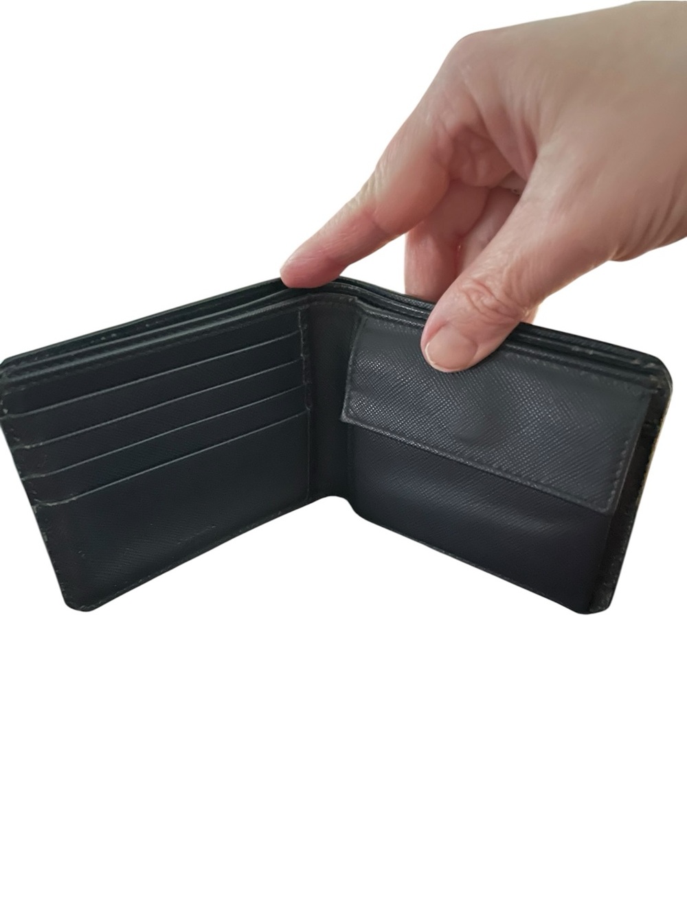 Authentic PRADA Saffiano Corner Bifold Wallet with Coin Pocket in Baltico Navy⁠ - Picture 2 of 15